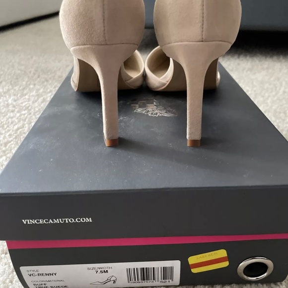 Vince Camuto Womens VC-Renny Suede Closed Toe Classic Pumps, Buff, Size 7.5 T1q7 - Picture 4 of 4